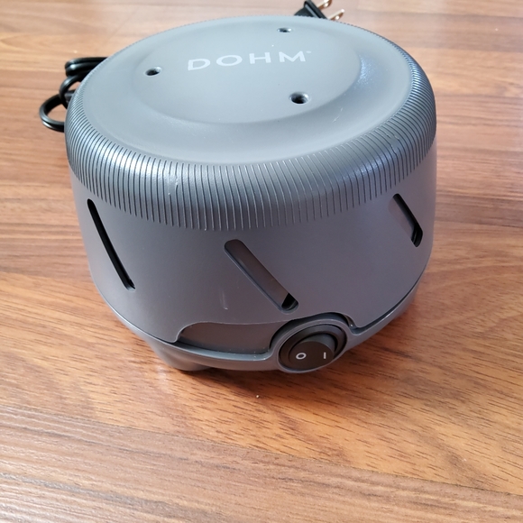 Yogasleep Dohm Uno White Noise Machine Portable Fan New - Picture 5 of 7